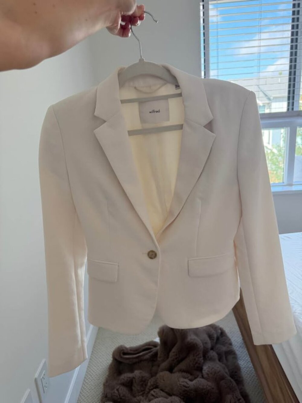 Aritzia Etiquette Blazer in Light Birch